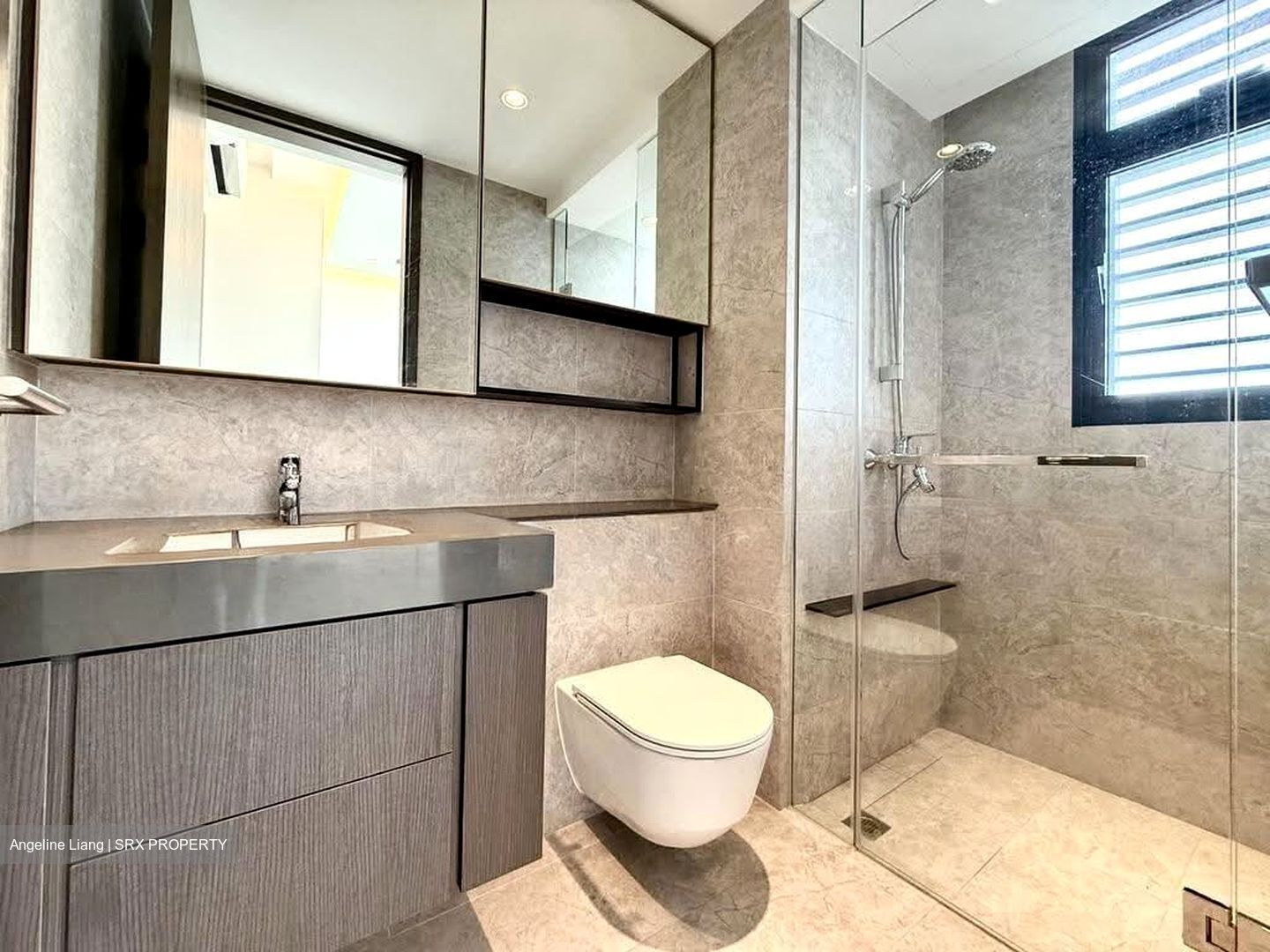 Avenue South Residence (D3), Apartment #634158101